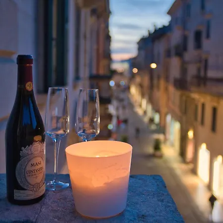 Pied A Terre - La * Verona