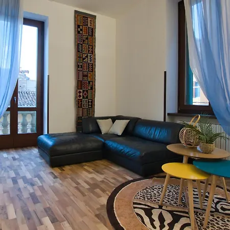 Pied A Terre - La Apartment *